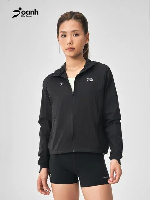 Tshirt chạy bộ nữ Graphic Sky